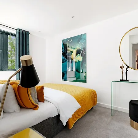 Divine Views From A Breathtaking Luxxe City Penthouse For A Gracious Life Style London Exterior photo