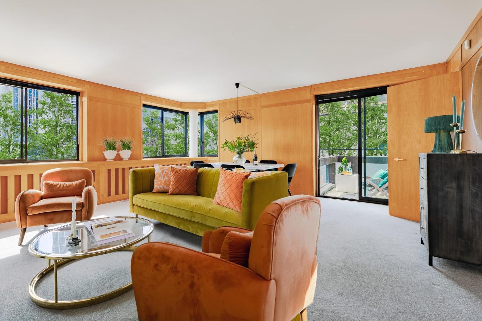 Divine Views From A Breathtaking Luxxe Penthouse For A Gracious Life Style