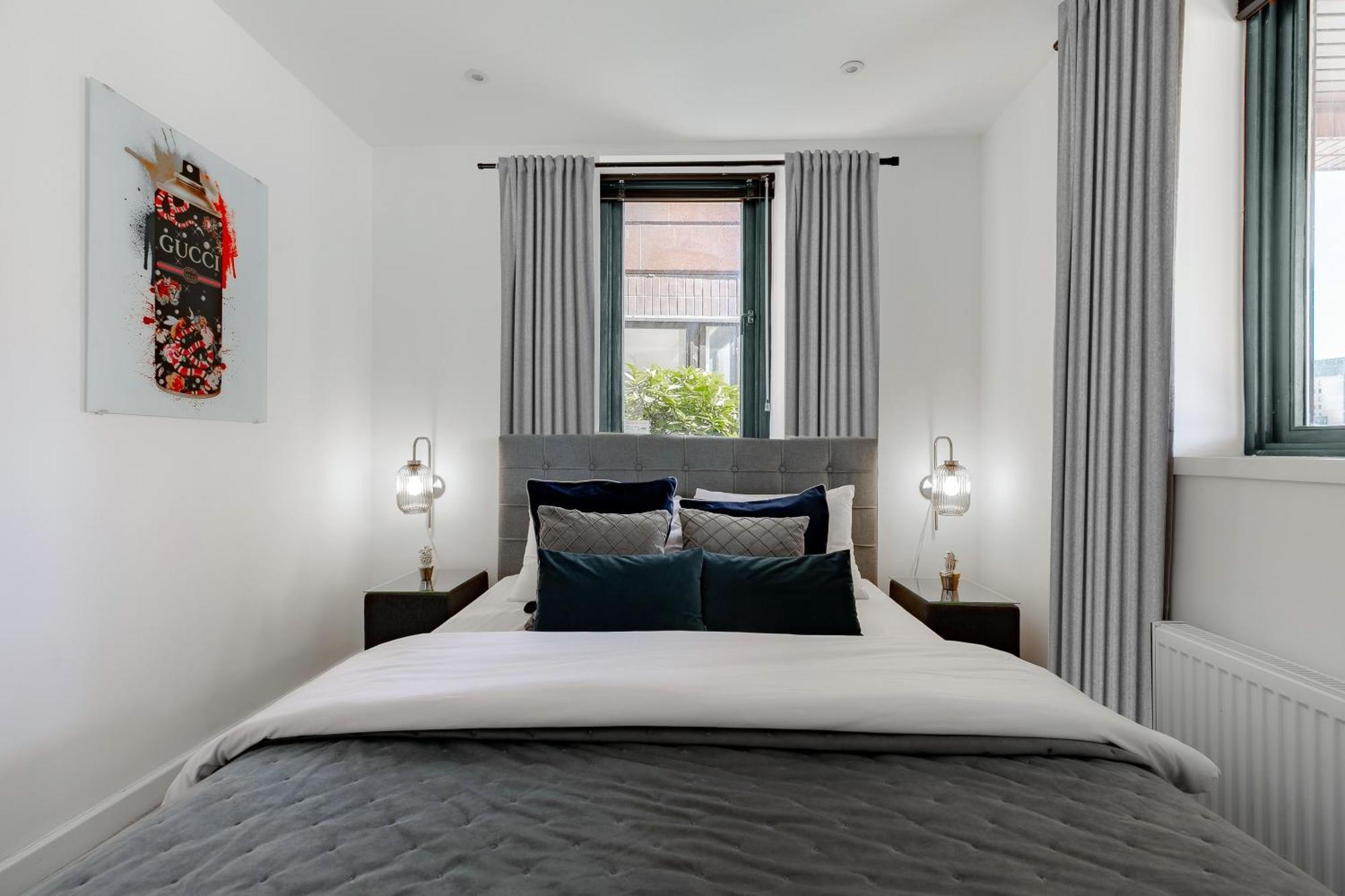 Apartment Divine Views From A Breathtaking Luxxe Penthouse For A Gracious Life Style London