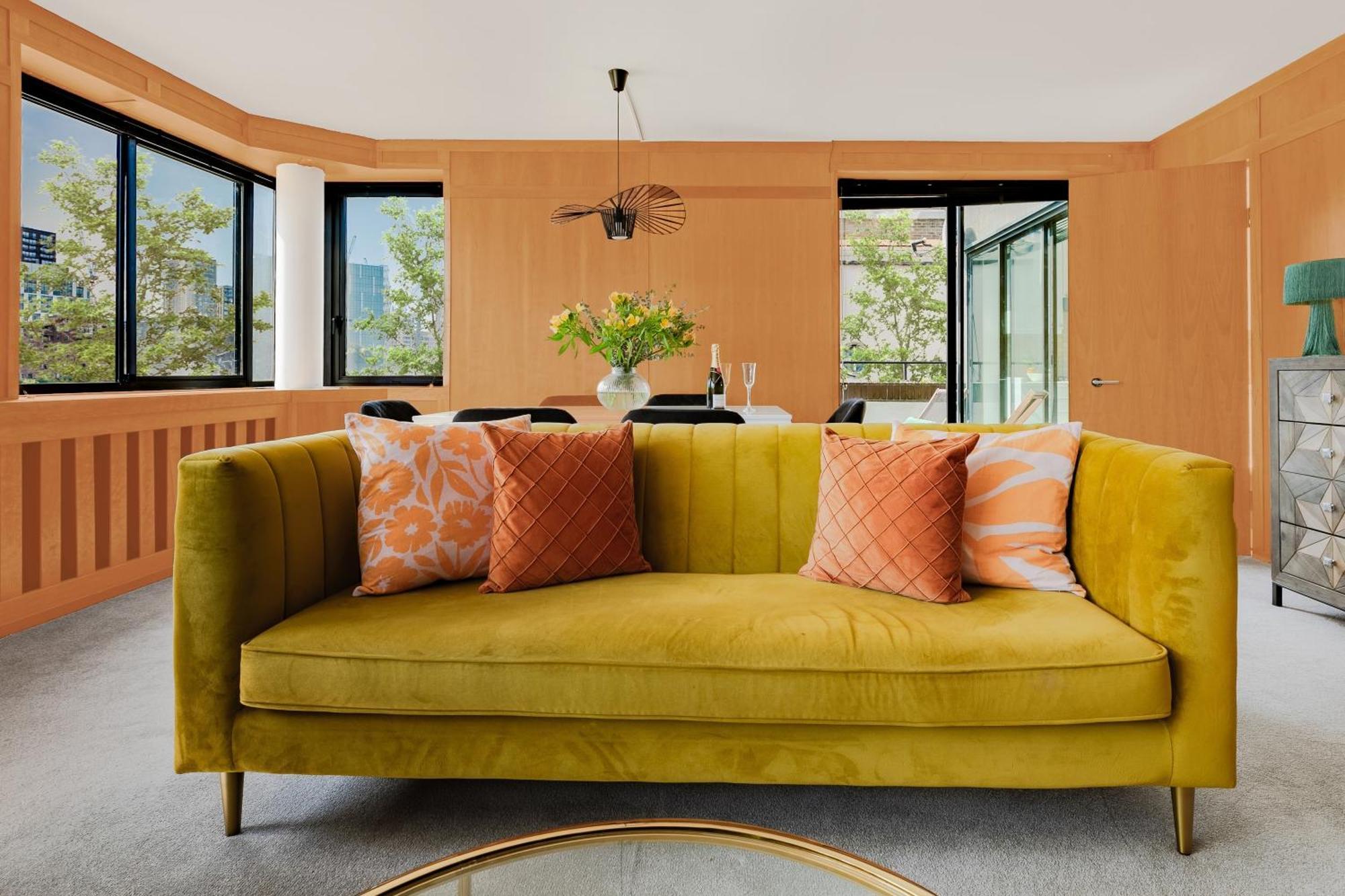 Divine Views From A Breathtaking Luxxe Penthouse For A Gracious Life Style Apartment